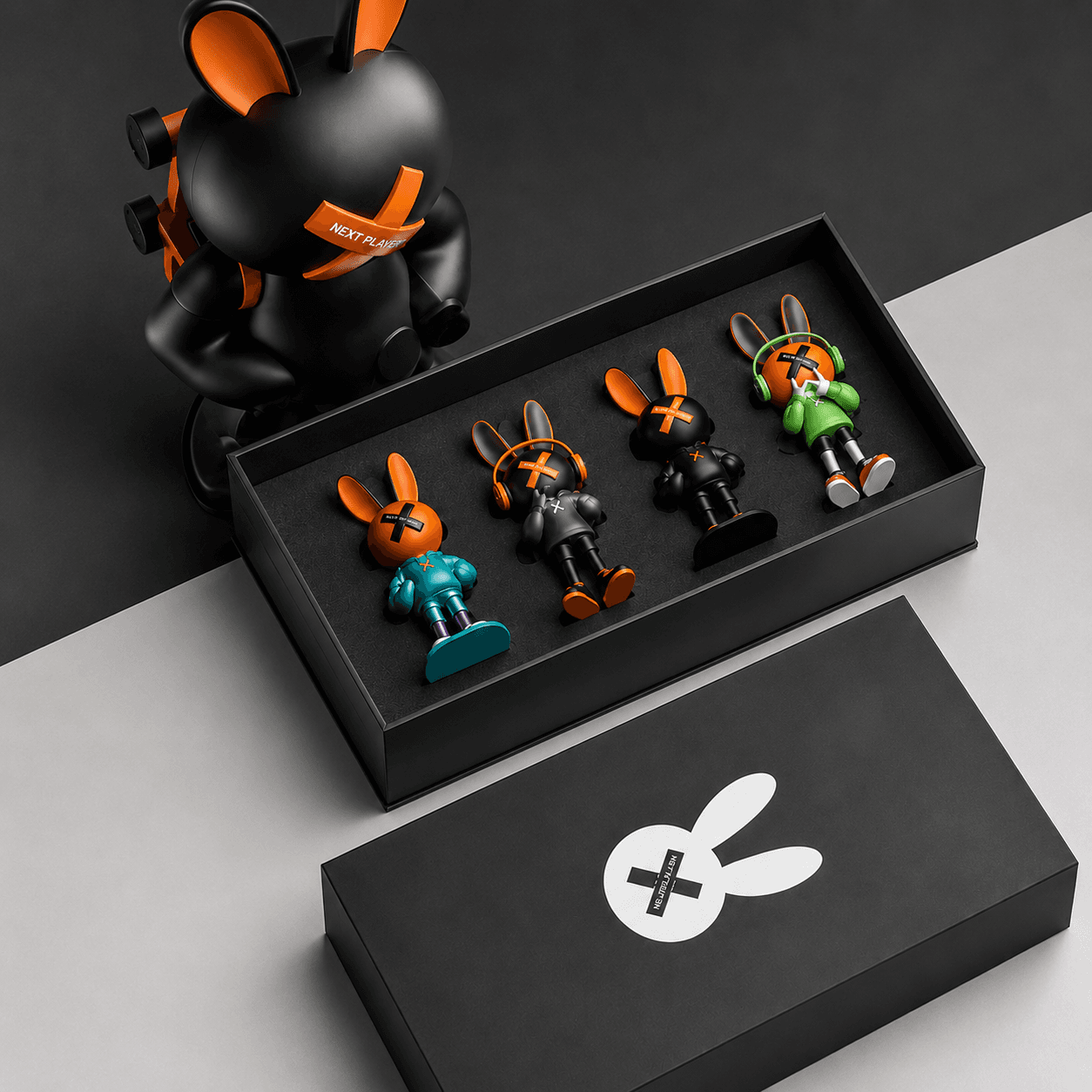 Desk Figurine Gift Set